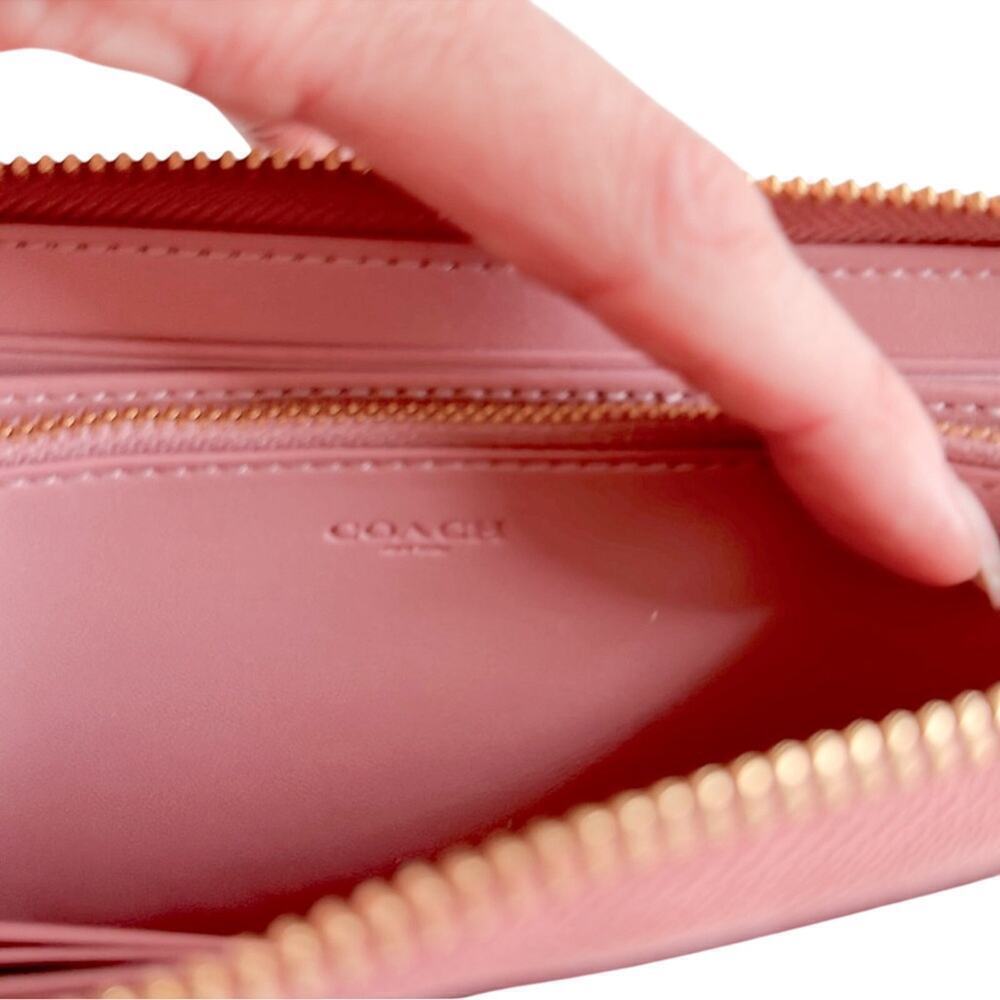 NEW Coach Long Zip Around Wallet In Signature Canvas Gold Pink Lemonade Brown - Picture 5 of 11